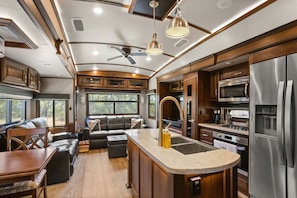 Spacious kitchen and dining area