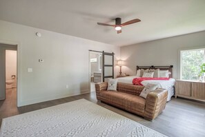Main floor master bedroom · King bed · Air Conditioning · Heating · Hangers · Fresh Luxury Linens · Attached full bathroom · Blackout Shades