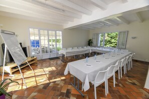 Salle de réception Résidence Romaric gite de groupe