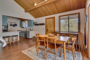 166 Tiger Tail Rd Tahoe City-print-005-005-Dining RoomKitchen-4200x2800-300dpi