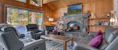 166 Tiger Tail Rd Tahoe City-print-003-004-Living Room-4200x2800-300dpi