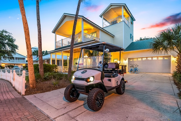 Welcome to Andrea's Island! Golf Cart and Bicycles Included Seasonally