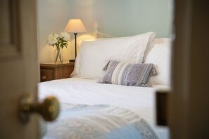 Burn Cottage, Askrigg: Beautifully styled bedrooms