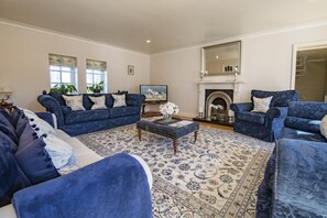 Willowgarth House, Great Smeaton Manor, near Northallerton: Drawing room