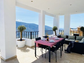 Roof terrace