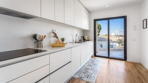 A fully equipped kitchen with all appliances you could require during your stay. #kitchen #clean #cooking