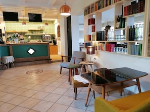 Bar (en el alojamiento)
