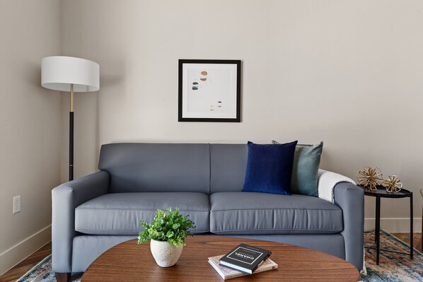 Go from traveling to relaxing in minutes with our self check-in process