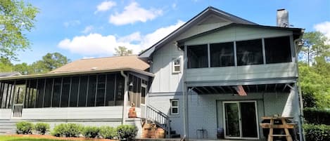 Waterside of Home Large screened porch plus private Master bdrm screened porch