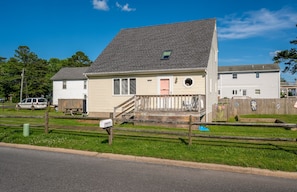 Channel View Charmer sleeps 8 in 3 comfy Bedrooms.