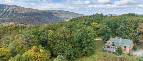 Summit Cabin in Ludlow - a SkyRun Vermont Property - 