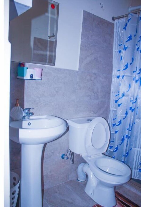 Full bathroom