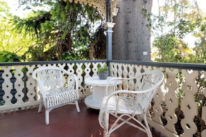 Gorgeous veranda seating
