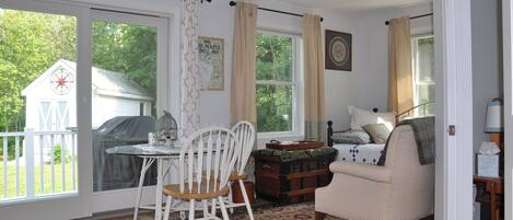 Bright, cheery living and dining area