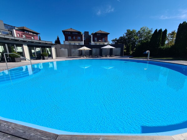 Piscina all'aperto