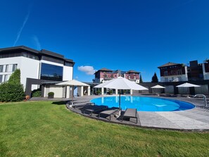 Piscina all'aperto