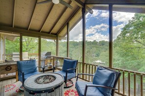 Screened-In Porch | Seating | Forested Views