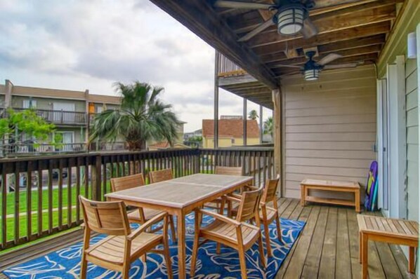 exterior - Ideal deck to dine al fresco!!