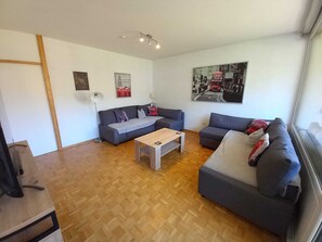 Spielezimmer