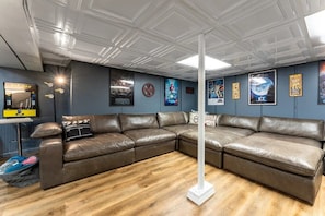 Moviegame room