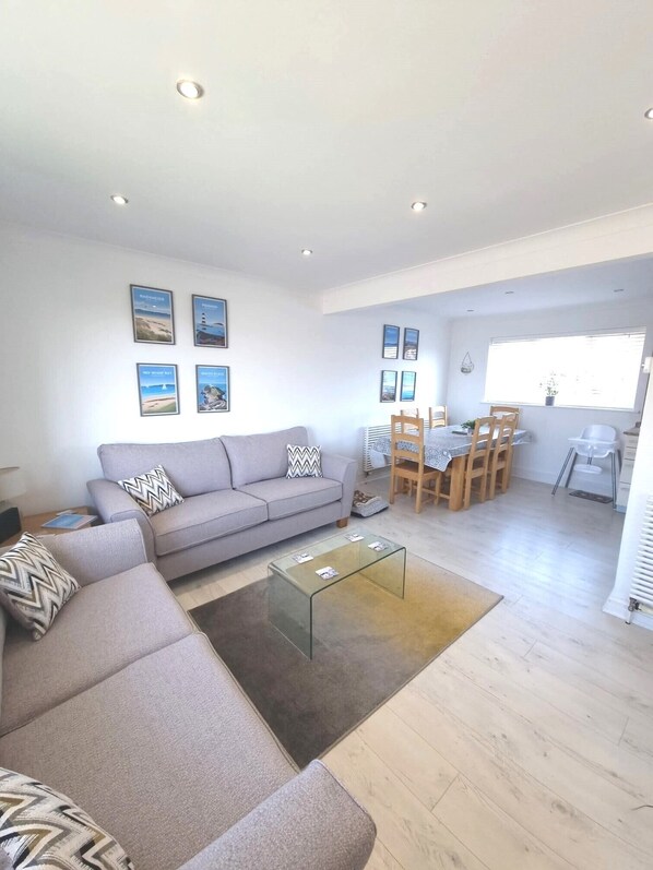 Spacious open-plan lounge, diner and kitchen. A perfect family space
