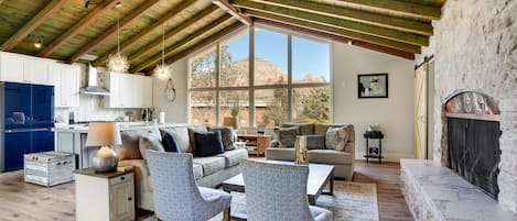 Sedona Vacation Rental | 4BR | 3BA | 2,500 Sq Ft | Step-Free Access Via Ramp