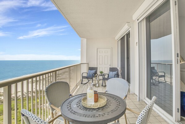 Beach Front unobstructed views with the best sunsets!!
