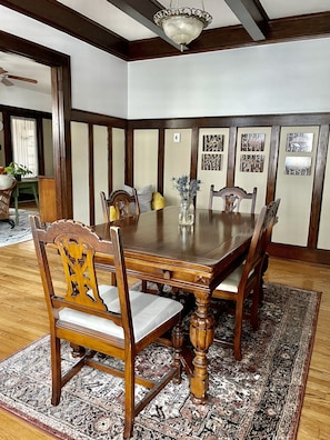 Expansive dining area 