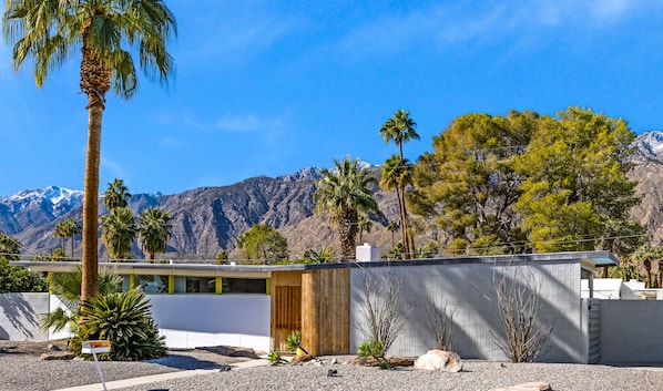 Architectural gem: '57 mid-century home by Jack Meiselman. Book now to stay.