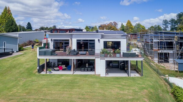 Entire lower level with private entrance and private jetty on lake