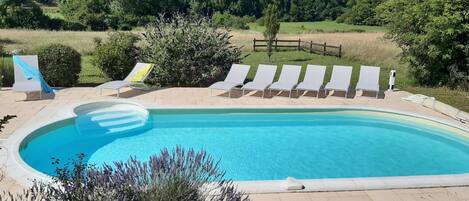 Schwimmbad des Ferienhauses