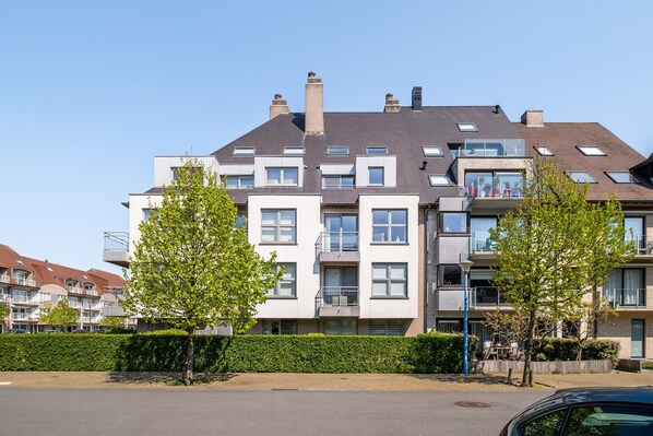 Außenseite Ferienhaus [Sommer]
