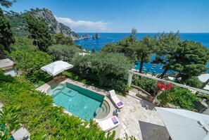 The pool from the main terrace