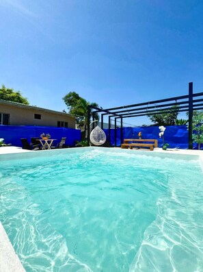Shared Exterior Lounge Area