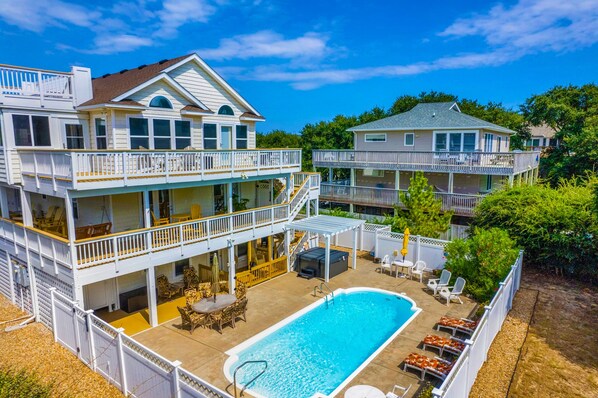 The Soundside Pearl by LuxStayUSA - Spacious & Elegant Beachside Home! 
