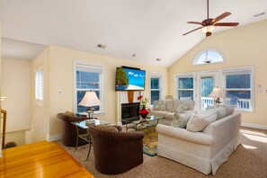 Bright & Airy Living Room – The Heart of Your Coastal Retreat!
