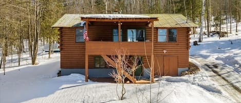 Cozy authentic log home nestled in the heart of the Adirondack Park!