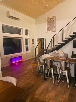 Open concept Living/dining area