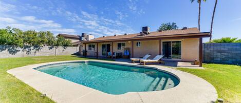 Chandler Vacation Rental | 3BR | 2BA | 1 Step to Enter | 1,700 Sq Ft