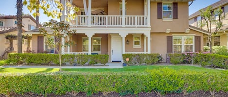 Camarillo Vacation Rental | 4BR | 2.5BA | Step-Free Entry