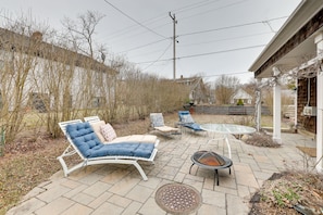 Patio | Fire Pit | Complimentary Bicycles, Kayaks & Canoe