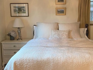 Queen bedroom
