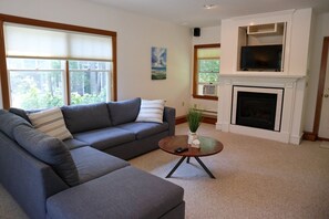 Living Room (downstairs)