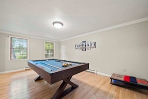 Spielezimmer