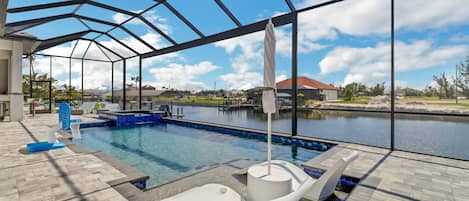 The in-water sundeck, with lounge seating and sun-umbrella for shade when needed, is the perfect spot to make sure you go home with a tan!