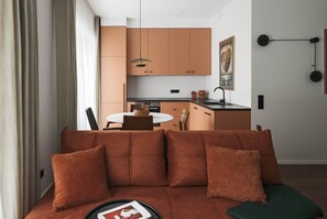 Living room/Kitchen (1)