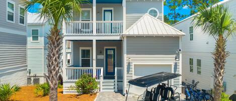 30A Beach House - Charming Blue Haven