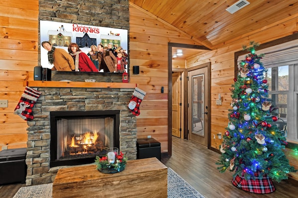 Smoky Mountain Refuge is beautifully decorated for the holidays.