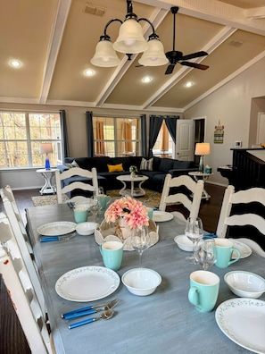 Spacious room to accommodate more people for more memories!