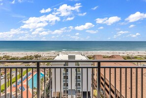 Gorgeous view on the Atlantic Ocean while you drink your favorite beverage on the balcony.